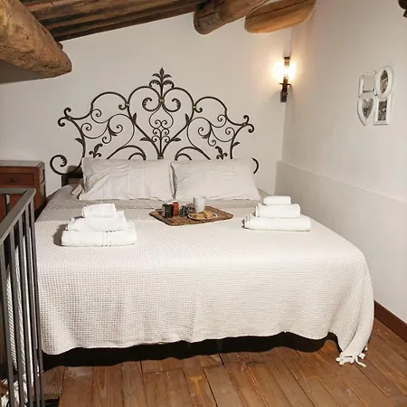 Apartment Tuscan